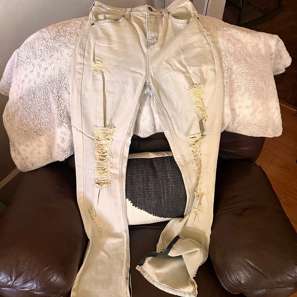 Fashion Nova Beige Distressed Straight Leg Jeans